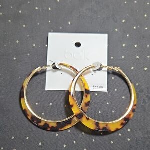 Belk Tortoise Shell and Gold Hoop Earrings